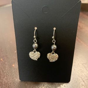 Drop heart earrings